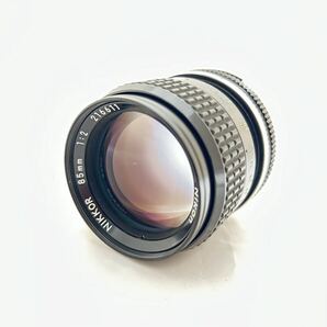Nikon ニコン Ai NIKKOR 85mm F2 単焦点マニュアルレンズ #45の画像2