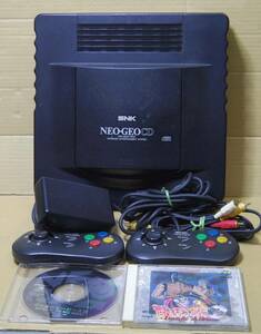 SNK　NEOGEO-CD　CD-T01　本体・コントローラー２個・ACアダプター・映像ケーブル・ソフト他　動作確認済ですが古い為ジャンク！