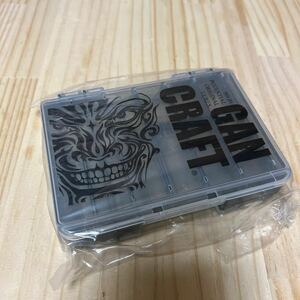 【新品】ガンクラフト フェイスロゴリバーシブルBOX S クリアー／スモーク ルアー 釣り具 アウトドア