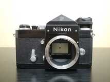 【シャッターOK】Nikon F アイレベル ブラック ボディ 純正追加ホットシュー NIKKOR-H 50㎜単焦点MFレンズ 一眼レフ フィルムカメラ 現状品_画像2