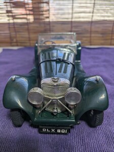 Burago BBurago minicar precise model automobile model Classic car JAGUAR SS 100 1/18 scale 