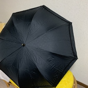 未使用★ タグ付★ 日傘 遮光 遮熱 UVカット 晴雨兼用 大きめ 黒 最強日傘 日焼対策 折畳傘 美肌対策 美白 紫外線対策 自宅保管 アンブレラの画像4