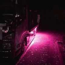 24V ピンク COB シャーシマーカー トラック タイヤ灯 LED サイドマーカー 路肩灯 LEDダウンライト 防水 40パネル 連結 40コマ CBD16_画像2