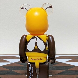 BE@RBRICK ベアブリック シリーズ21 ANIMAL アニマル Buzzy the Bee Karel Capec カレルチャペック バジー ザ ビー 現品のみ D230553の画像2