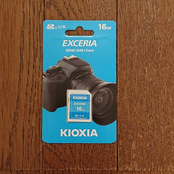 キオクシア Kioxia (旧 東芝) EXCERIA UHS-I Class10 SDHCカード 16GB / SDカード 16GB