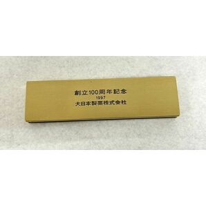 長期保管/現状品 大日本製薬 紋章 文鎮 創立100周年記念 1997 商工会 置物 記念品 創業 社章 記念メダル アンティーク コレクションの画像3