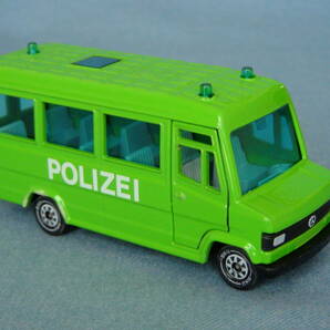 【希少】1980年代西ドイツSIKUジク1/55メルセデス・ベンツ809D型POLIZEI警察用ミニバス/人員輸送車・希少色黄緑・美品/箱付の画像5