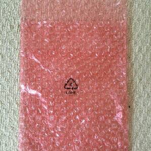 緩衝材 袋状（封筒状）ピンク色プチプチ/エアキャップ 26.5cm×16cm （袋部分21.5cm×16cm）50枚セット/美品リサイクル品/袋印字有りの画像1