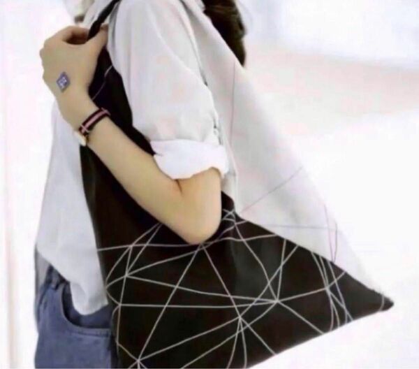 タグ付き正規品スターバックスDuPont社コラボ　レアデザインバッグ