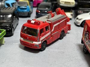 トミカ レスキュートラックⅢ 消防車 ルース