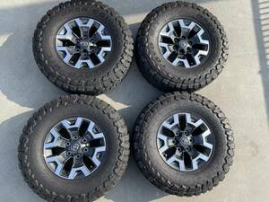 US Toyota Tacoma TRD Off-Roadトヨタ タコマ 純正ホイール TOYO Tire M/T 265 75 16 4本 set