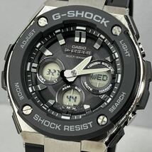 未使用同様極美品 箱説付G-SHOCK GST-W300G-1AJF Gスチール G-STEEL タフソーラー 電波受信 電波ソーラー マルチバンド6 ブラック シルバー_画像1