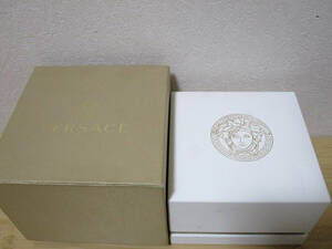 VERSACE 　ヴェルサーチ　時計ケース　箱　　　（３E　ツ↑