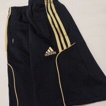 ☆AC21 まとめ 2枚 セット 福袋 adidas アディダス 男子 150 ジャージ セットアップ ブラック 上下 セット 黒 パンツ ハーフパンツ_画像7