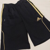 ☆AC21 まとめ 2枚 セット 福袋 adidas アディダス 男子 150 ジャージ セットアップ ブラック 上下 セット 黒 パンツ ハーフパンツ_画像6