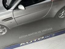 未使用　保管品　AUTOart オートアート 1/18 Aston Martin アストンマーティン V8 ヴァンテージ シルバー 70201　ミニカー　１円～　C_画像2