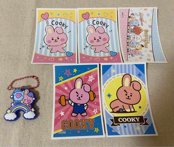 BT21 クッキー　cooky キーホルダー　ステッカー　シールBTS ジョングク　グク　グッズ