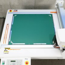 MIMAKI / CFL-605RT / 2020年製 小型フラットベッドカッティングプロッタ 付属品多数【中古/現状品/テスト作図動作確認/送料別途】J#H_画像5