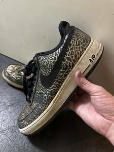 NIKE AIR FORCE 1LOW GOLD ELEPHANTエアフォース1セメント　エレファント