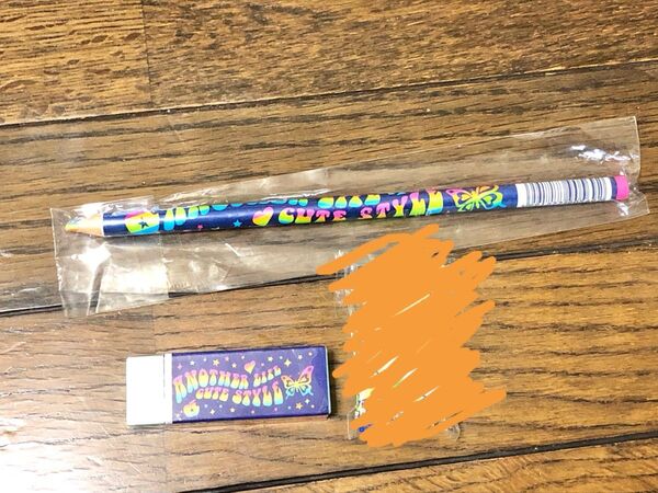 【未使用】多色色鉛筆 消しゴム セット バタフライ 可愛い