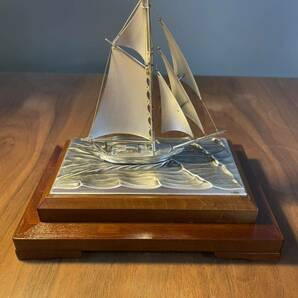 《値下即決早い者勝ち》銀 ヨット STERLING 960 刻印 スターリングシルバー SEKI 関工芸 置物 ガラスケース 木箱 船 帆船 銀製 SILVERの画像4