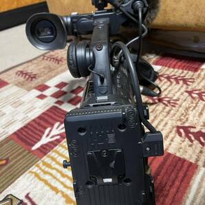 JVC GY-HM750 業務用ビデオカメラ マイク ライト装備の画像6