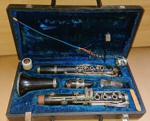 【送料込】SIOUR ROBERT PARISクラリネット●マウスピースはSELMER●ケース付き