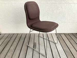  jasper molison высокий накладка стул Brown ткань Cappellini Jasper Morrison Hi Padka Perry ni1999 год Vitra