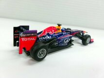 スパーク 1/64 レッド ブル RB9 ワールドチャンピオン 2013 S.ベッテル + メルセデス F1 W06 ハイブリッド L.ハミルトン (6143-181)_画像3