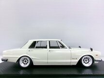 イグニッションモデル 1/18 ニッサン スカイライン 2000 GT-R (PGC10) ホワイト ハヤシレーシング (5125-564)_画像3