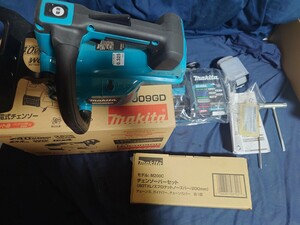 マキタ makita　充電式チェーンソー　MUC009GD　使用１回　チェーンソーバーセット　新品充電器　バッテリー１個付　直ぐ使用できます