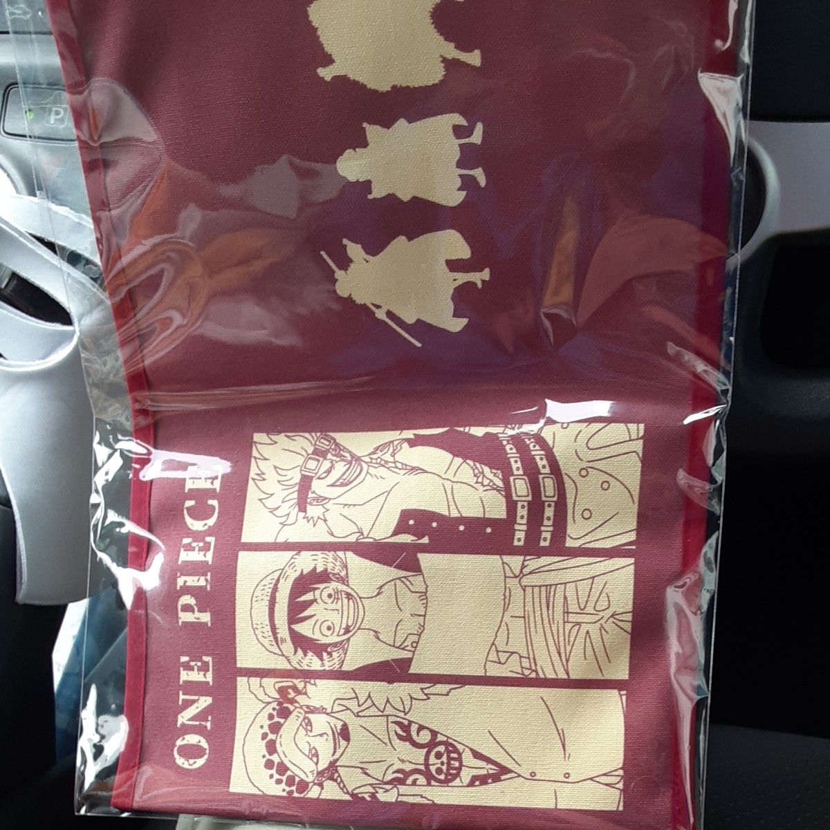 セブンイレブン限定】ONE PIECE ブックカバー 未使用・未開封 セブンイレブン限定】ONE PIECE ブックカバー 未使用・未開封