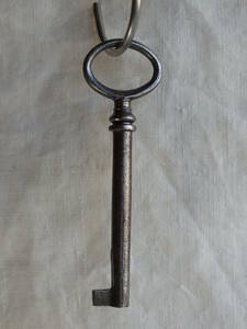 フランスアンティーク 鍵 1900年 アンティークキー KEY 雑貨 フレンチ ブロカント 蚤の市 古い 鉄製 アトリエ 北欧 