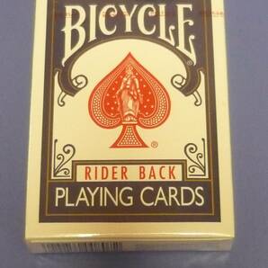 ◆BICYCLEの定番トランプ:RIDER BACK青[２０１４年版]:未開封品１個:※マジック、ゲーム等にご理解のある方向き。の画像1