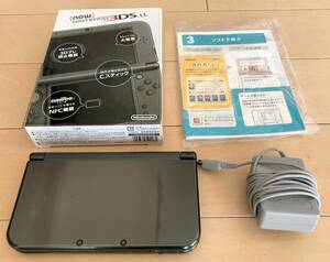 任天堂　ニンテンドー NEW NINTENDO 3DSLL　メタリックブラック　専用タッチペンあり・充電器付き　中古品