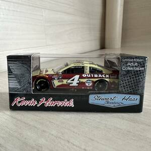 【A0313-10】未開封品『Action 1/64 ナスカー Kevin Harvick #4 Outback Steakhouse 2016 SS CX468650FKH』ミニカー レーシングカー