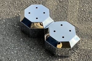  tralier head for * new goods = large for 22.5 ISO exclusive use 10 hole star anise shape stainless steel plating hub cover center cap rear 2 piece set :10 hole 8 square shape 