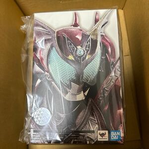 新品未開封 送料無料 真骨彫製法 仮面ライダーダークキバ フィギュアーツ