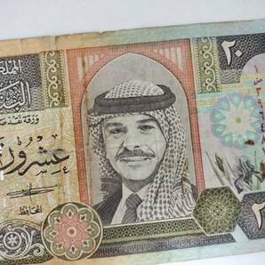 A 2105.ヨルダン1枚1995年 紙幣 旧紙幣 の画像2