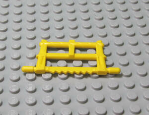 6M535-凸LEGO ファビュランドシリーズのノコギリ　%4331