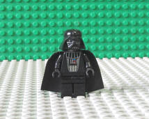 6M270-ミニフィグ凸LEGO スターウォーズシリーズ-ダース・ベイダー-Darth Vader_画像1