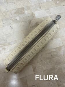 数回使用 FURLA フルラ クロコ型押し風 ペンケース