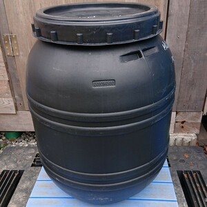 雨水タンク140L黒、メダカ、園芸、送料無料 DIY 水タンク