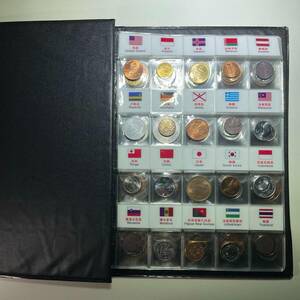 120カ国のコイン収蔵 大量120枚 アルバムセット 世界の硬貨・古銭　まとめ 硬貨