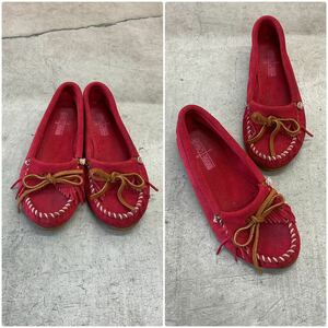 MINNETONKA ミネトンカ サイズ7スウェードモカシン シューズ 靴 スリッポン リボン 無地フラットshoesレッド赤色系 サイズ24cm 相当 