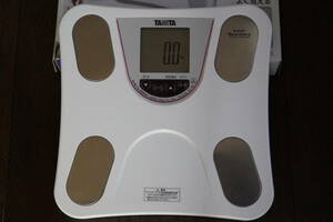 tanita весы измеритель состава тела BC-754-WH( белый )