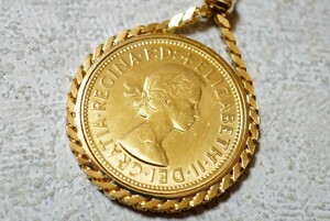 1440 海外製 エリザベス コイン ペンダント ゴールドカラー ヴィンテージ アクセサリー ネックレス アンティーク レプリカ 装飾品