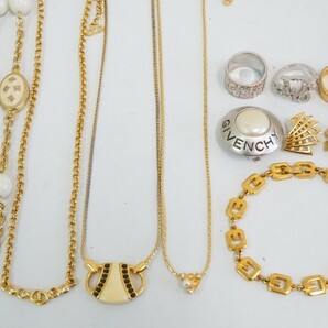 B1170 ジャンク品 GIVENCHY/Dior/Louis Vuitton ブランド ヴィンテージ ネックレス リング 指輪など アクセサリー 大量 まとめて おまとめの画像2