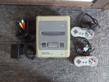 Nintendo/任天堂 SUPER FAMICOM/スーパーファミコン 本体 コントローラー 現状品_画像1