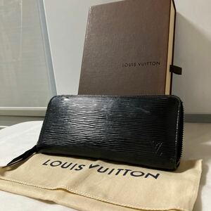 LOUIS VUITTON ルイヴィトン ラウンドファスナー 長財布 エピ クレマンス ジッピーウォレット ブラック レザー 付属品付き シリアルあり